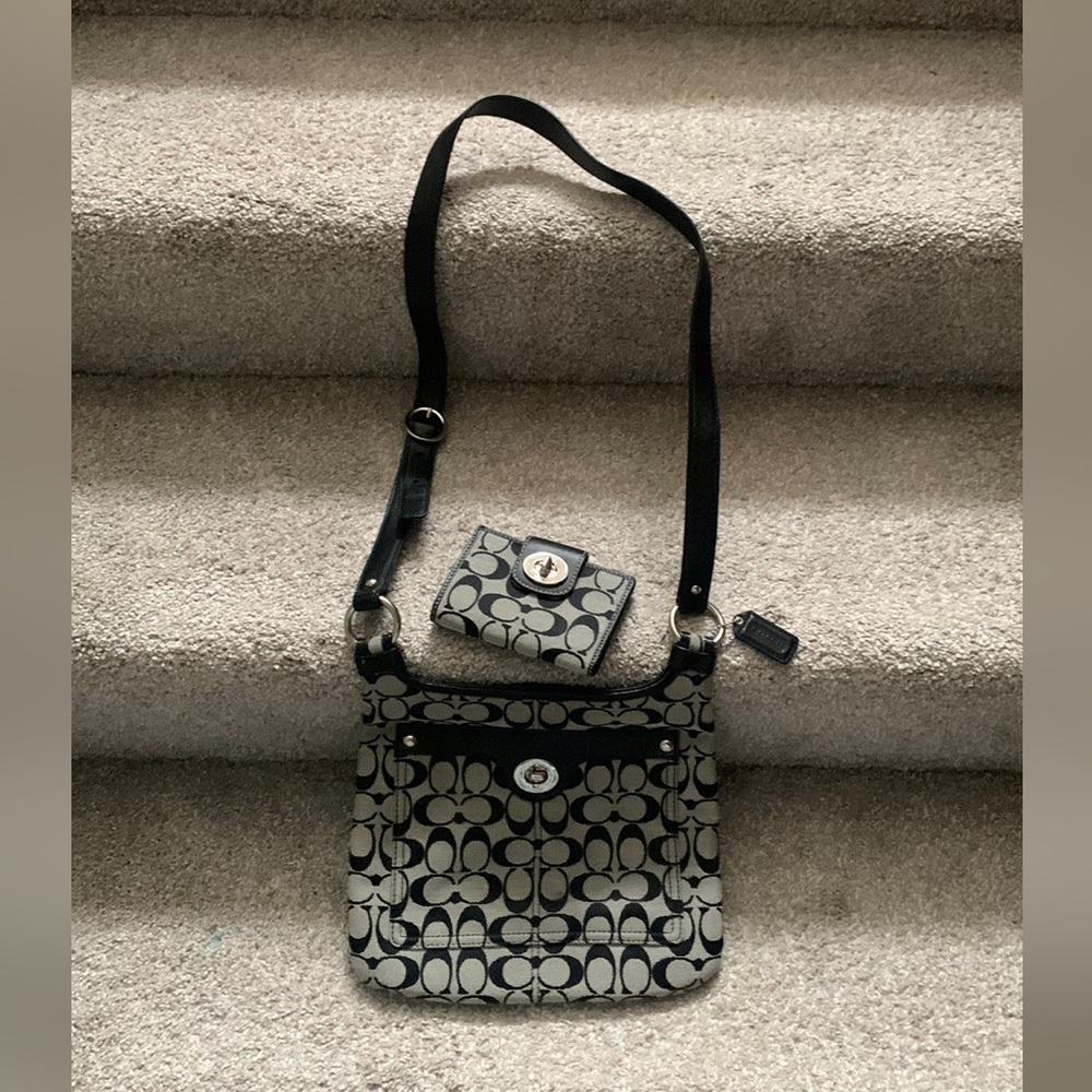 Coach Crossbody w/wallet